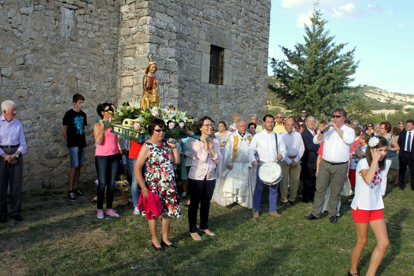 Valdecañas de Cerrato (Palencia) se rinde a la Virgen del Campo