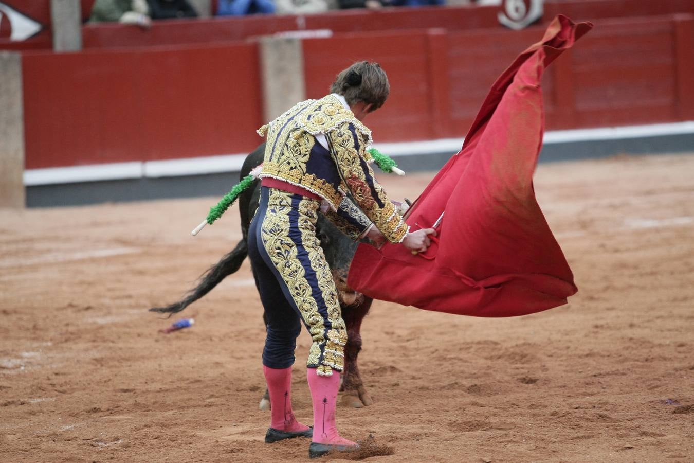 Corrida de toros en Salamanca con El Juli, Castella y Perera (2/3)