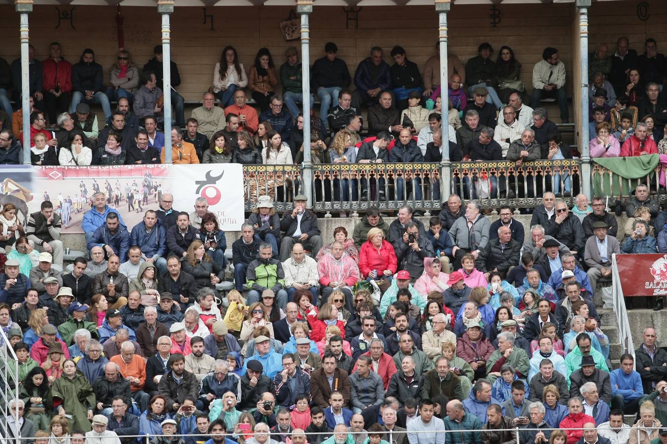 Corrida de toros en Salamanca con El Juli, Castella y Perera (2/3)