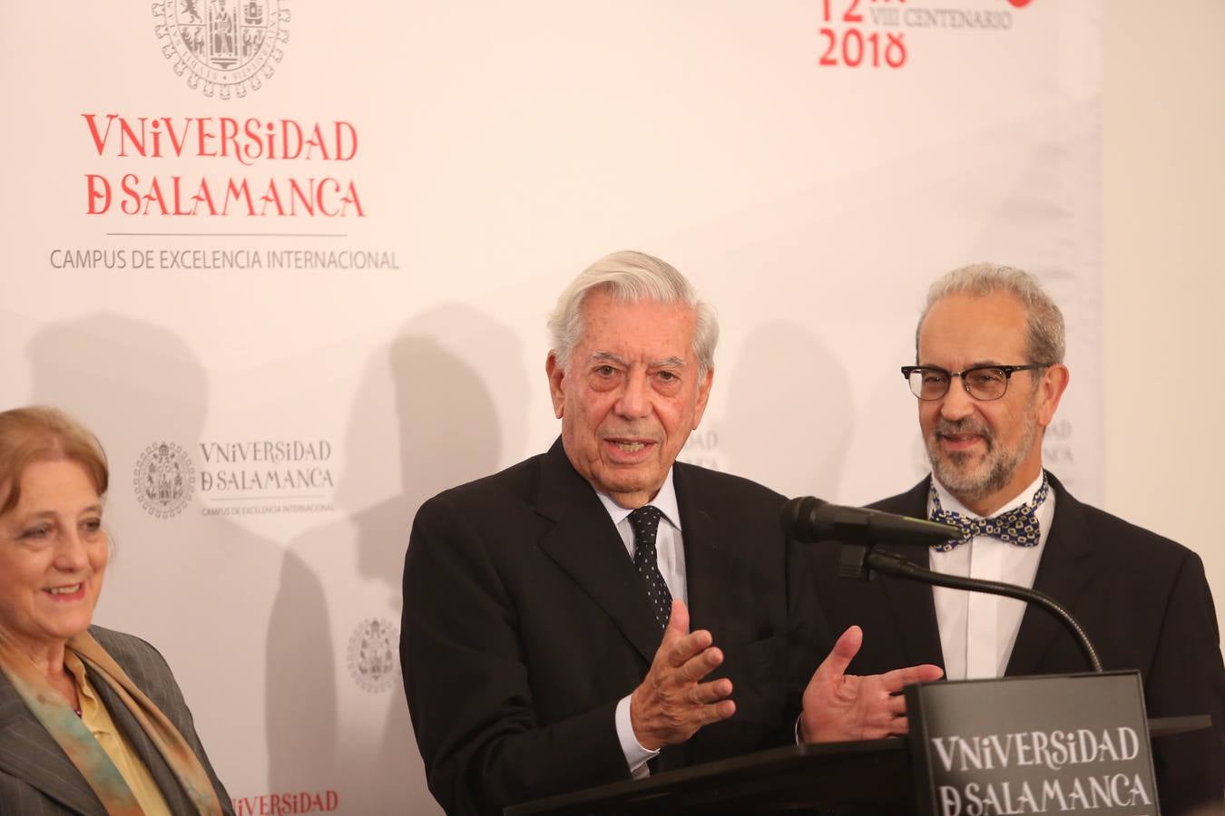Mario Vargas Llosa es investido doctor Honoris Causa por la Universidad de Salamanca