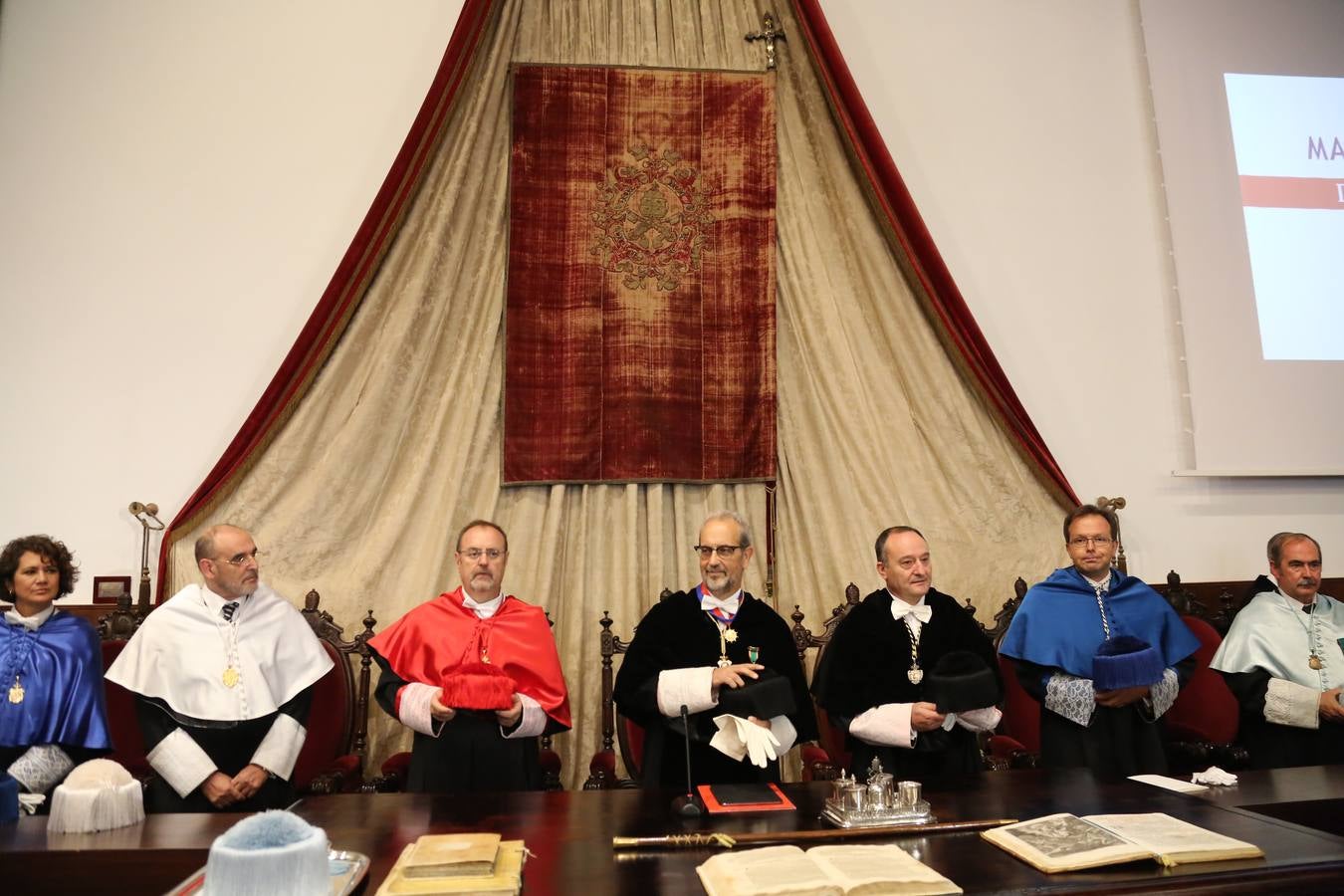 Mario Vargas Llosa es investido doctor Honoris Causa por la Universidad de Salamanca