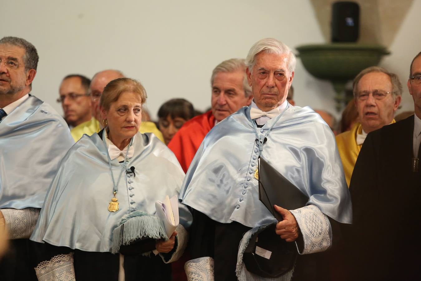 Mario Vargas Llosa es investido doctor Honoris Causa por la Universidad de Salamanca