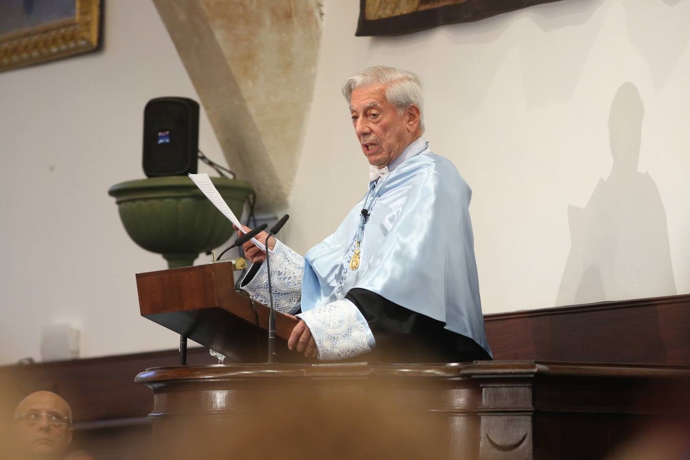 Mario Vargas Llosa es investido doctor Honoris Causa por la Universidad de Salamanca