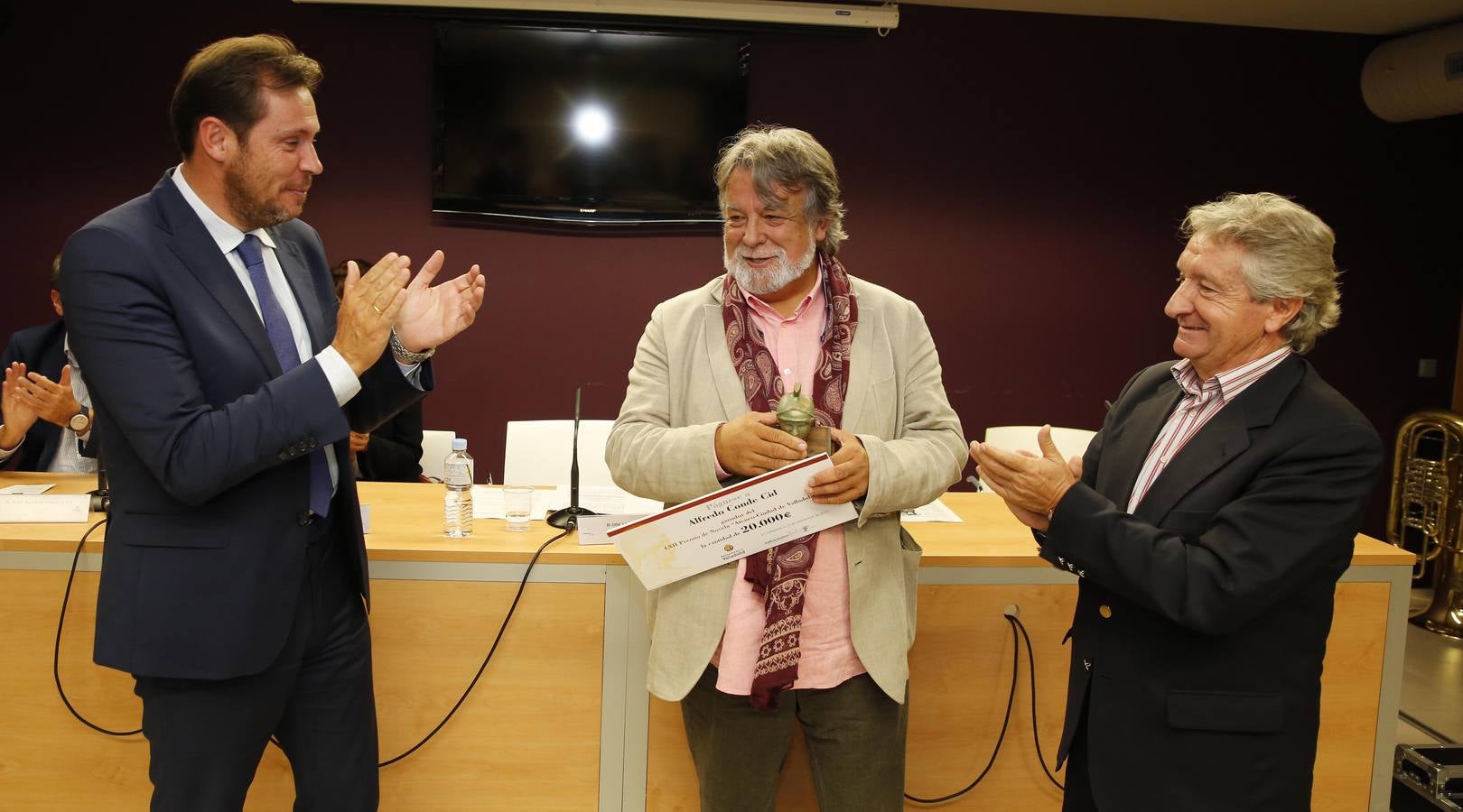 Alfredo Conde recibe el Premio Ateneo de Novela Ciudad de Valladolid por &#039;El beato&#039;