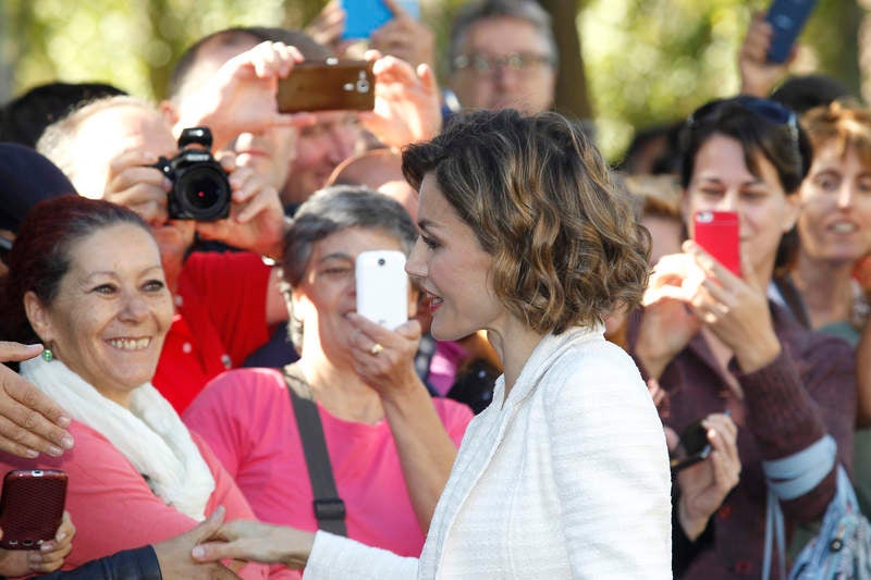 La reina Letizia inaugura el curso escolar en el colegio público Marqués de Santillana de Palencia (1/2)