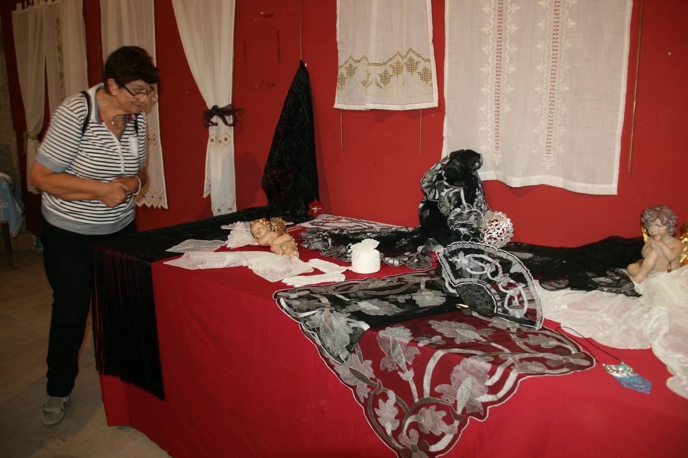 I Feria Entre Costuras y Tradición de Cuéllar (Segovia)