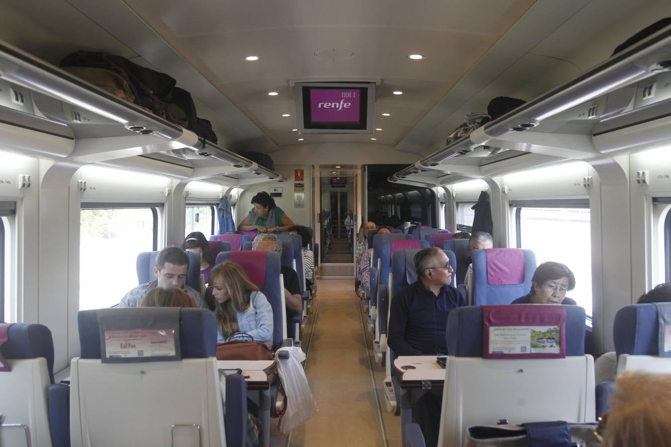 Primer viaje comercial del Ave León-Madrid