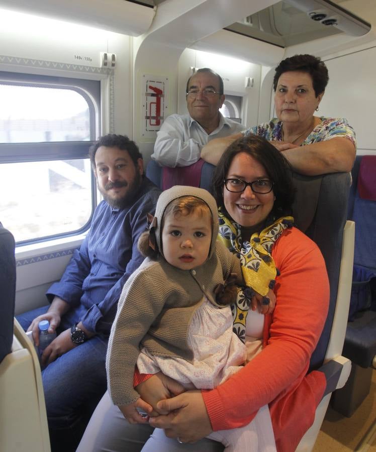 Primer viaje comercial del Ave León-Madrid