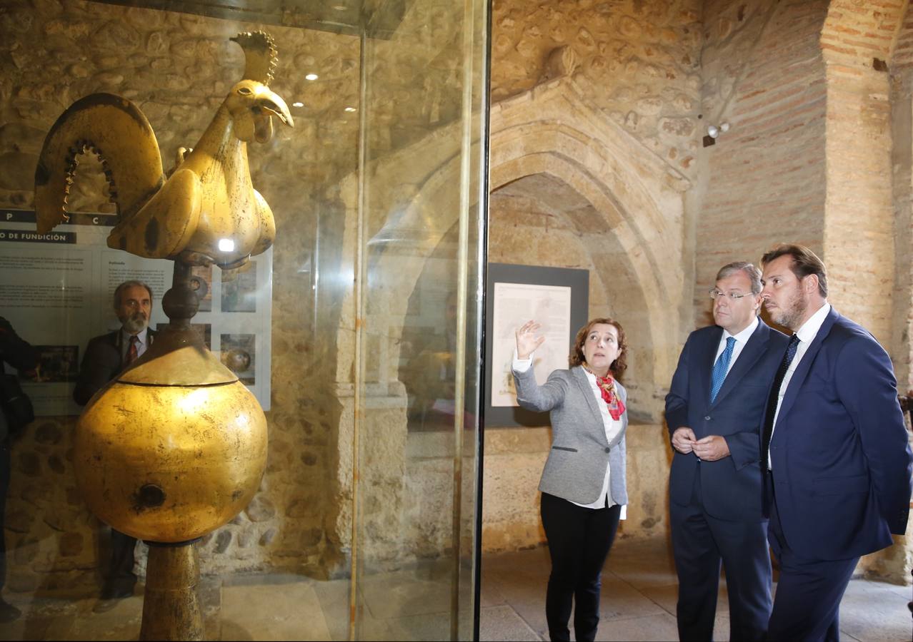 El alcalde de Valladolid, Óscar Puente, visita León (1/2)