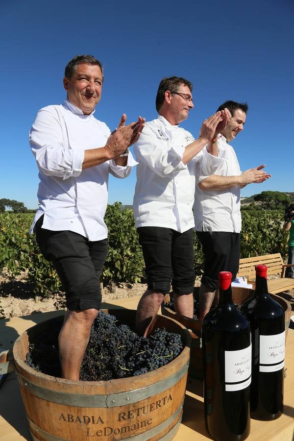 El mejor cocinero del mundo, Joan Roca, en la tradicional pisada de uva de Abadía de Retuerta (Valladolid)