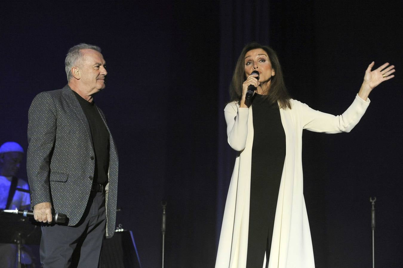 Víctor Manuel y Ana Belén llenan el Pisuerga con sus voces