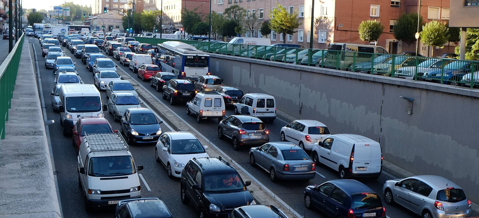 Atascos por las obras en el túnel de Labradores