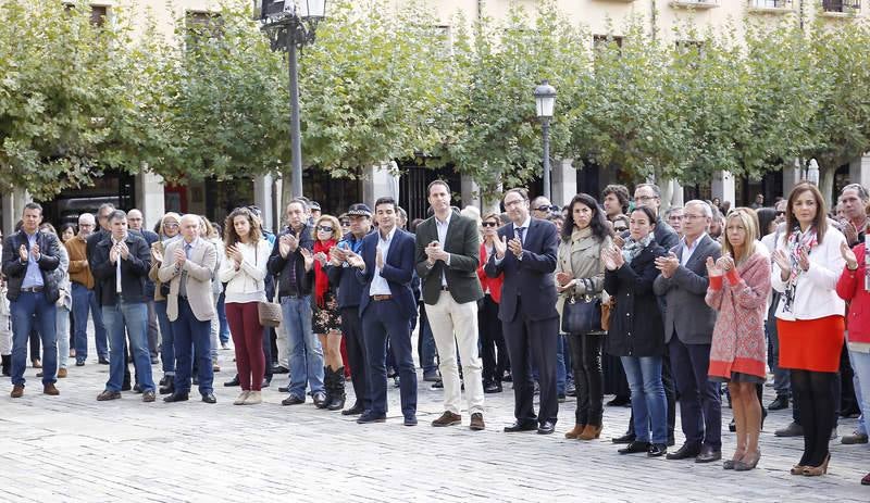 Vecinos de Guardo y Palencia se concentran contra la violencia machista