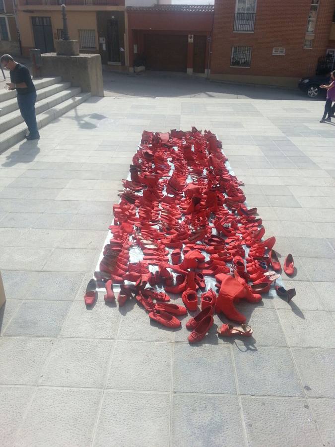 Taller de zapatos rojos en Mucientes (Valladolid)