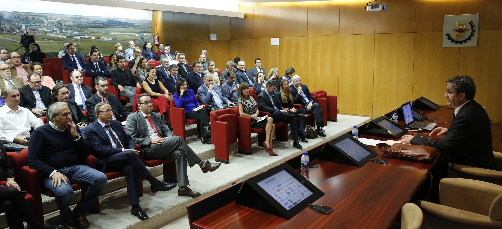 Conferencia de Óscar Campillo en la Cámara de Comercio de Valladolid