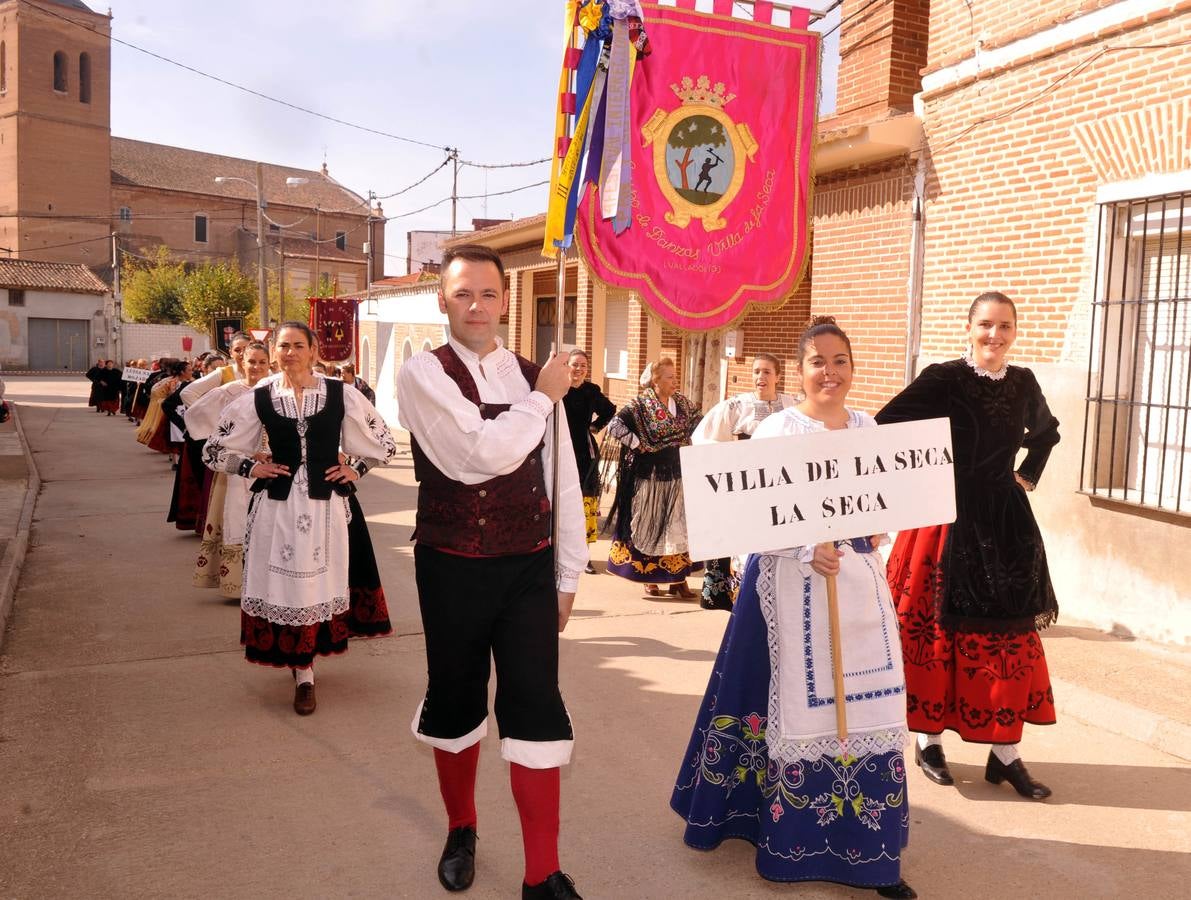 Encuentro folclórico en La Seca (Valladolid) (2/2)