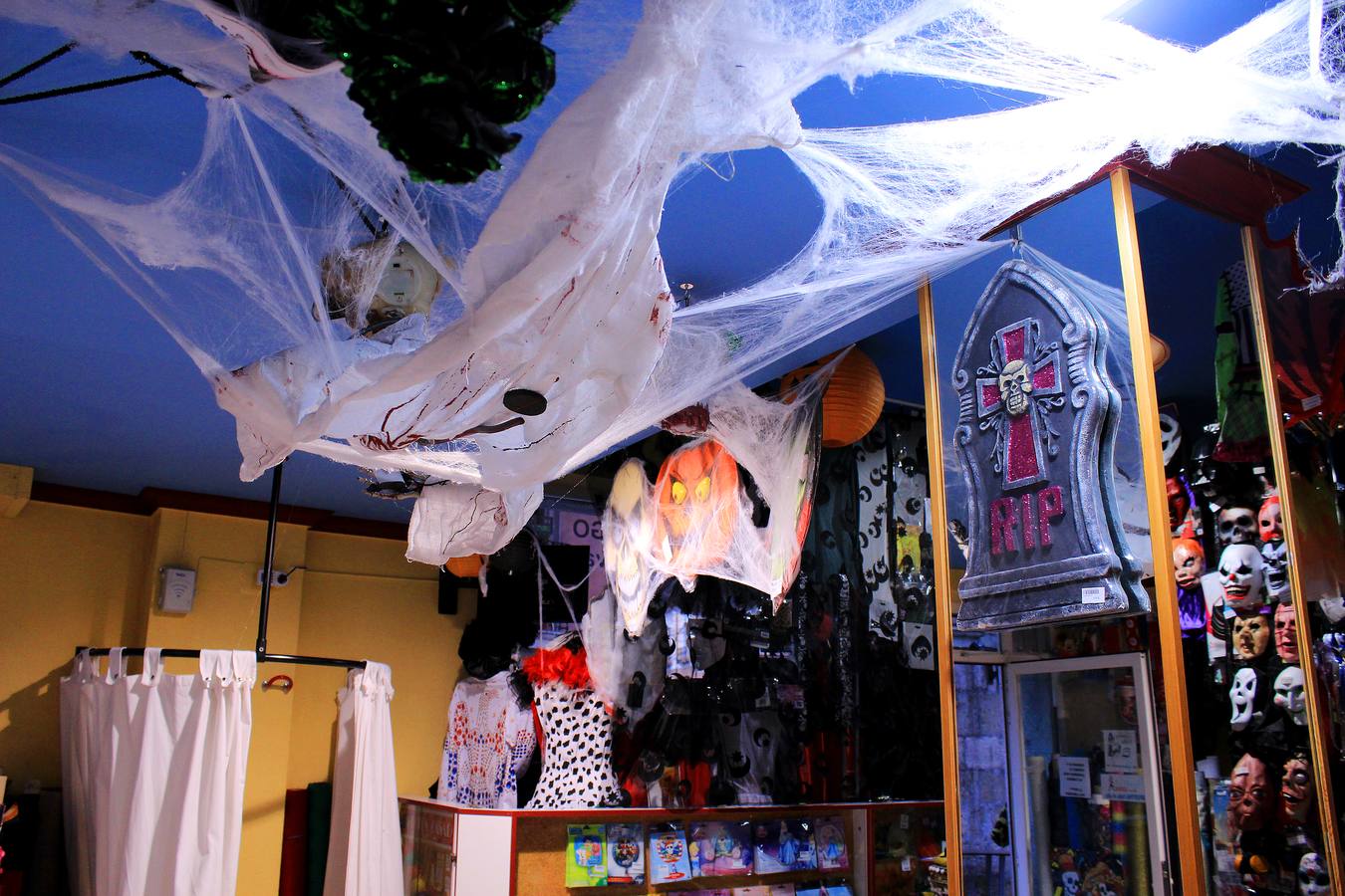 El comercio vallisoletano celebra Halloween