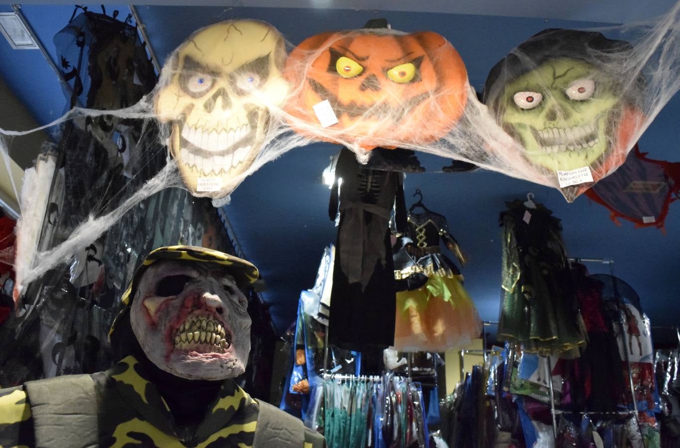 El comercio vallisoletano celebra Halloween