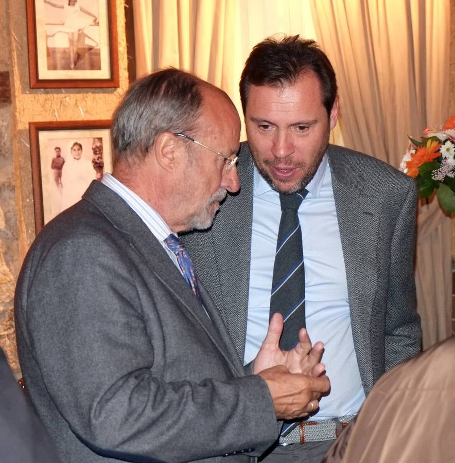 Cocha Velasco inaugura el comedor que Paco Martínez le dedica en La Criolla