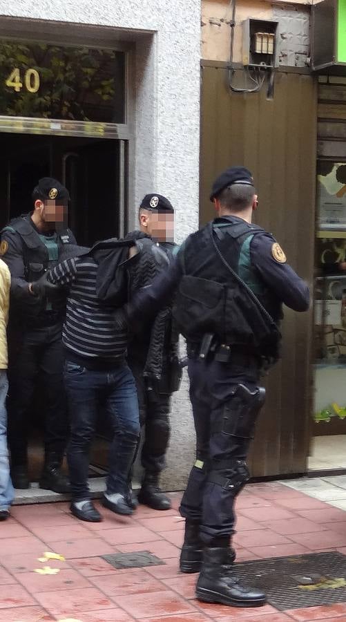 Operación contra el tráfico de drogas en Valladolid (1/2)