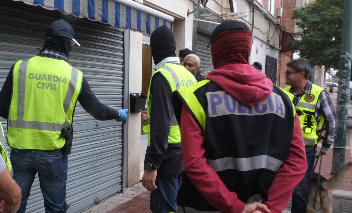 Operación contra el tráfico de drogas en Valladolid (1/2)