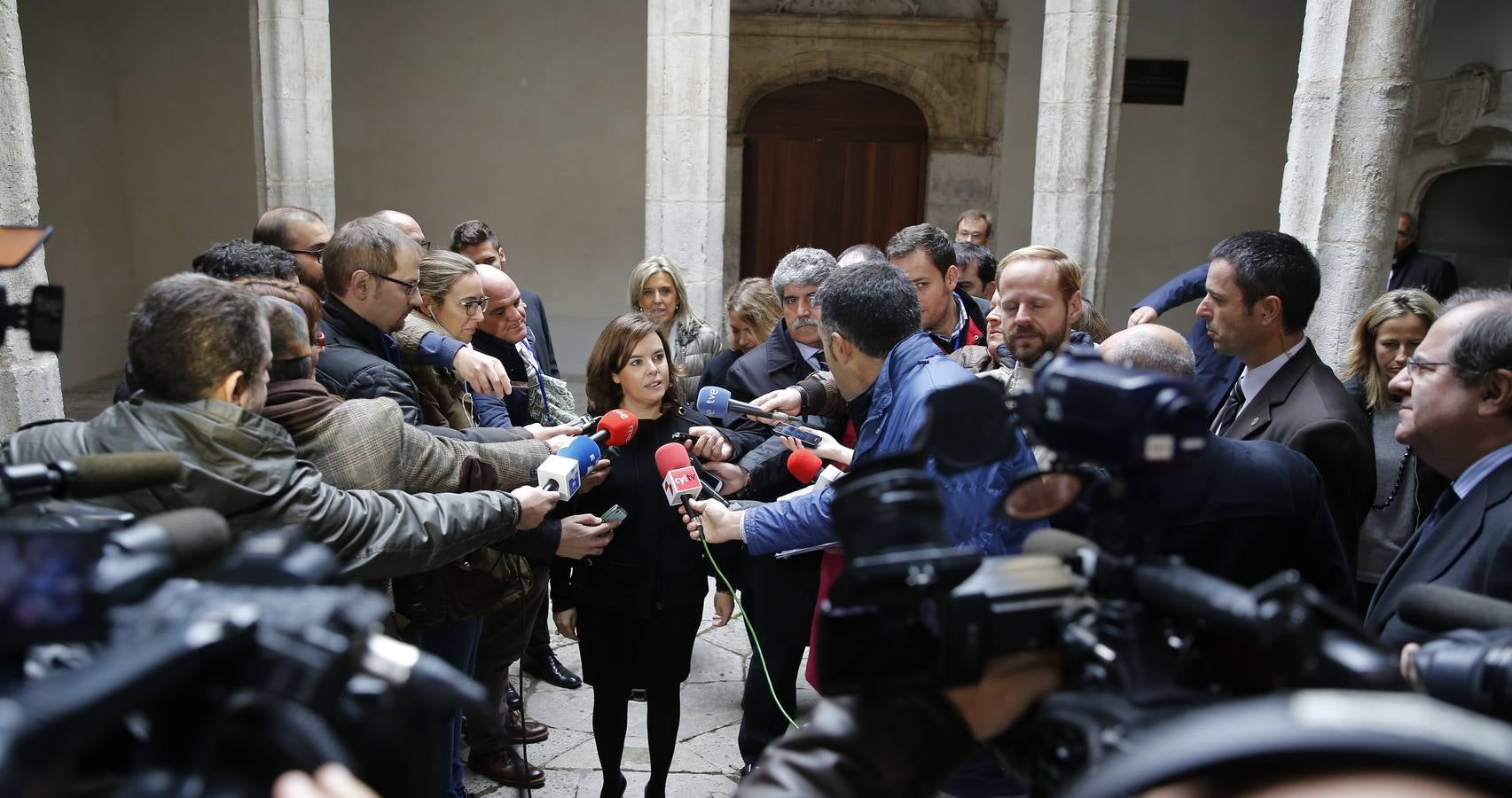 Soraya Sáenz de Santamaría inaugura una exposición sobre Santa Teresa en el Museo de Escultura de Valladolid