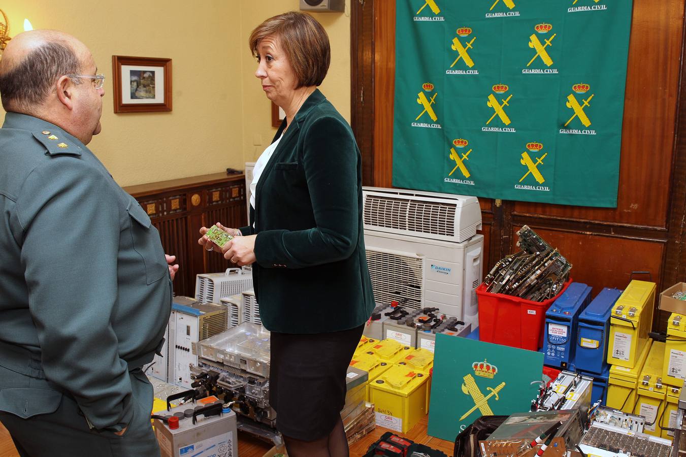 Material incautado por la Guardia Civil de Segovia en la &#039;Operación Señal&#039;