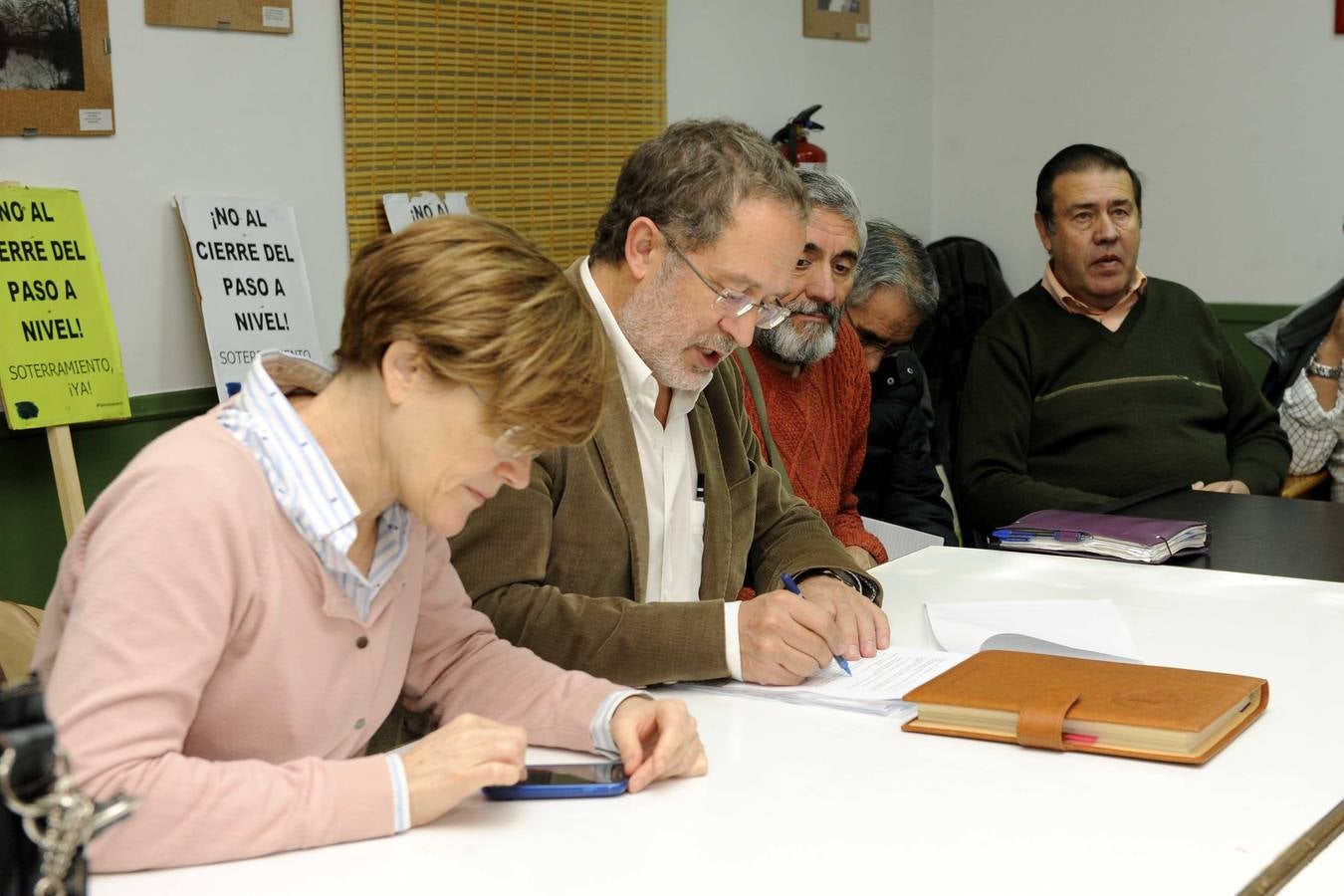 Manuel Saravia se reúne con los vecinos de Pilarica