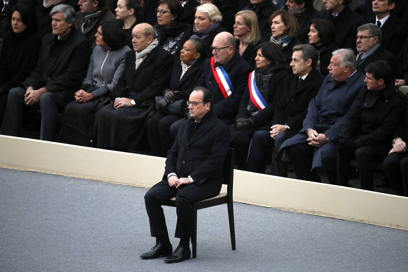 París rinde homenaje a las víctimas de los atentados