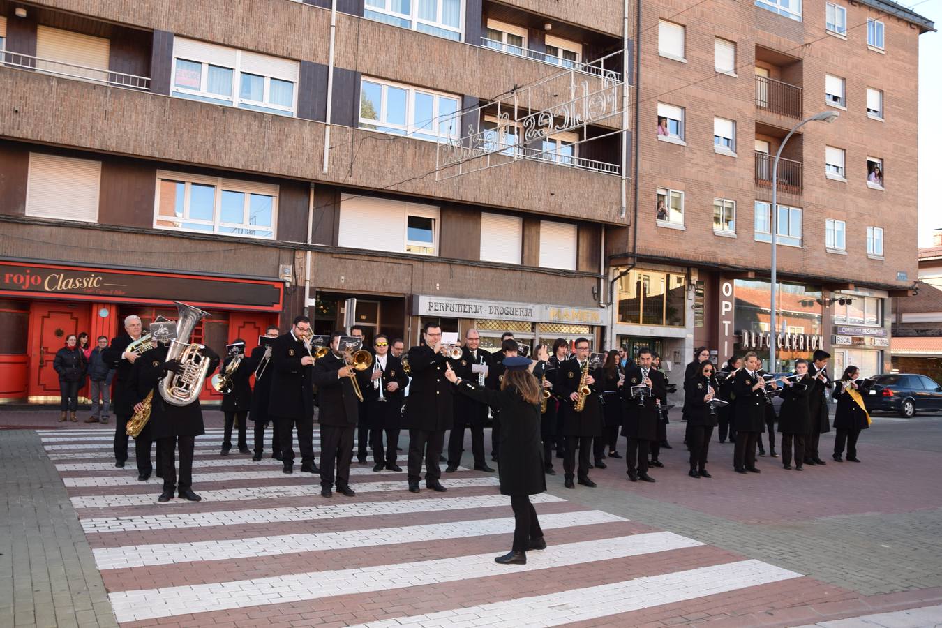 Santa Cecilia llena de música las calles de Guardo (Palencia)