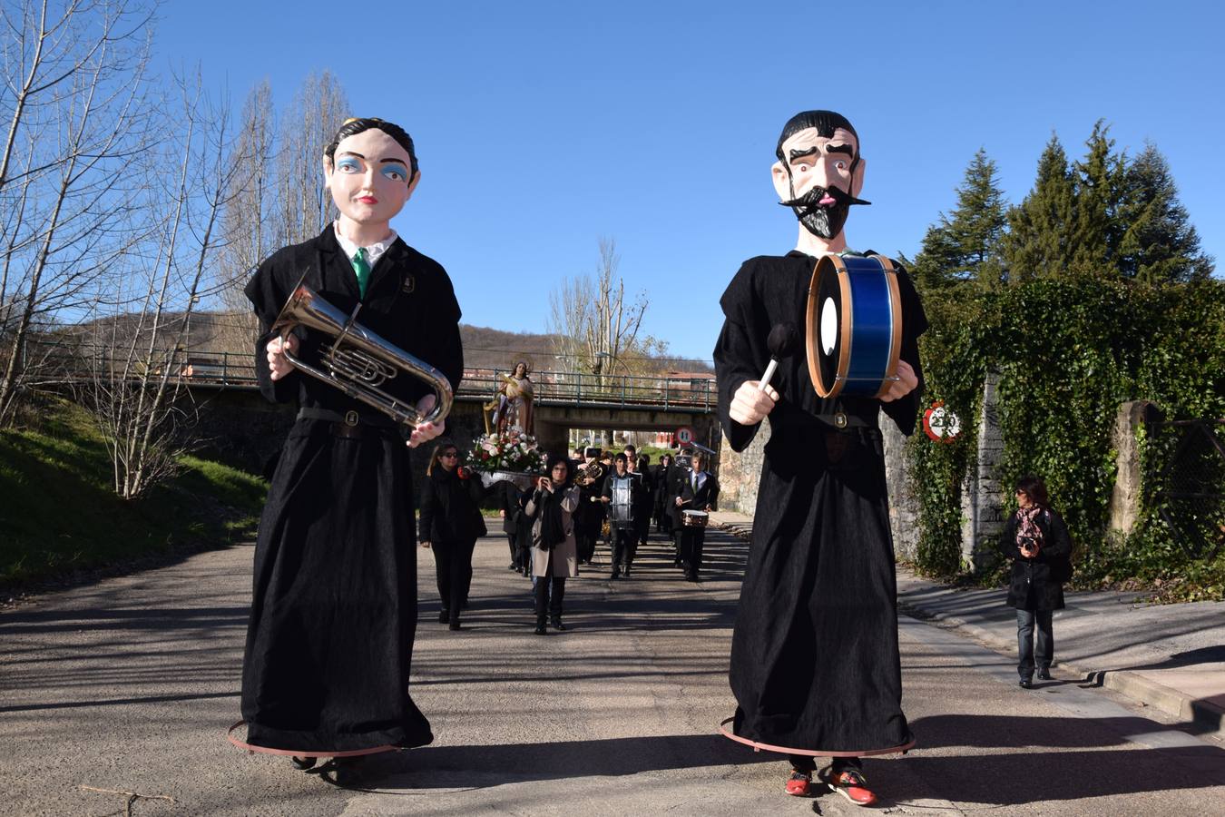 Santa Cecilia llena de música las calles de Guardo (Palencia)