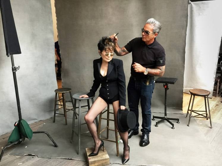 Yoko Ono, durante la sesión de fotos.
