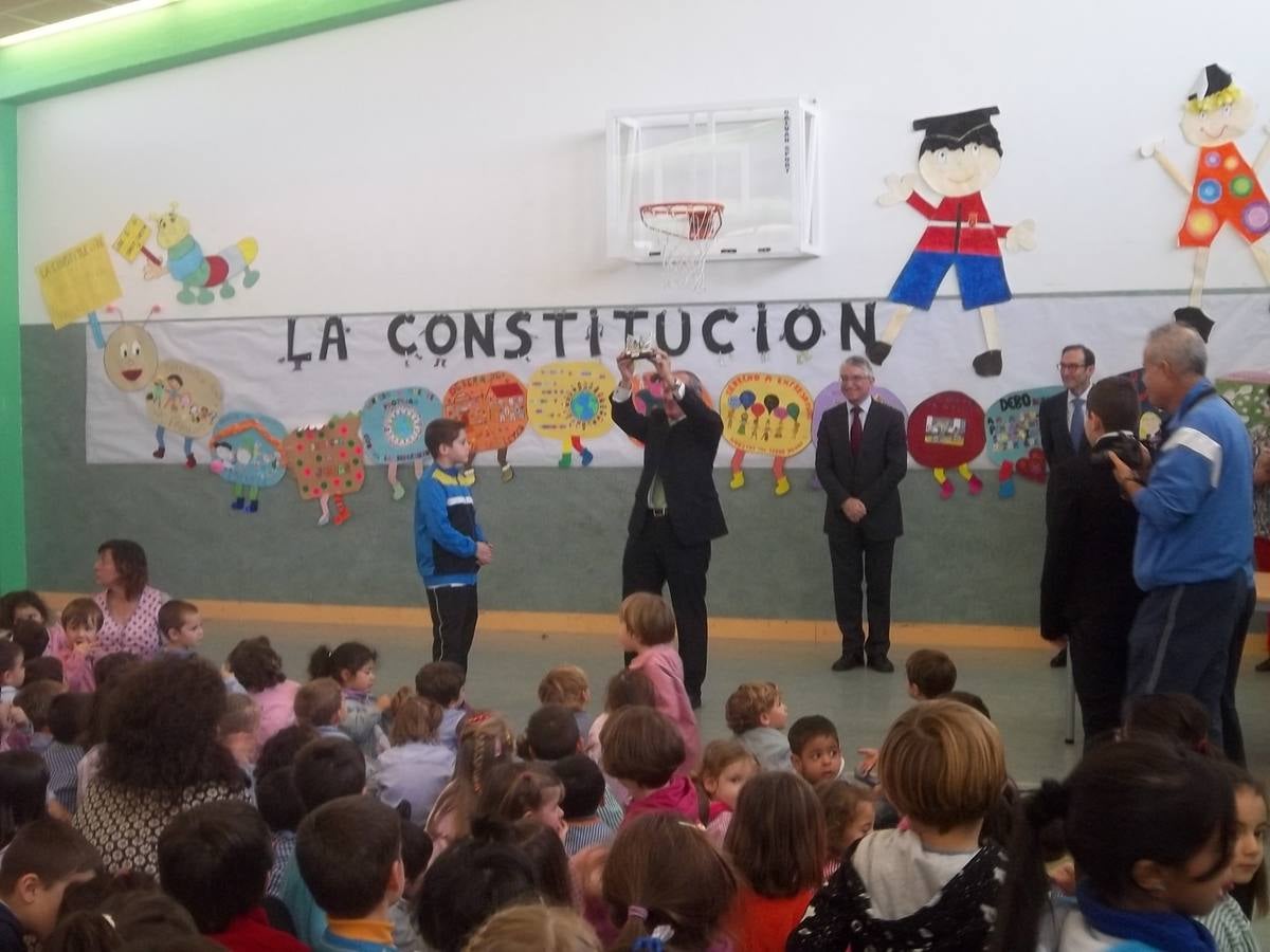 Escolares de Villanubla celebran la Constitución