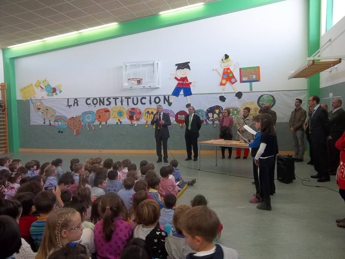 Escolares de Villanubla celebran la Constitución