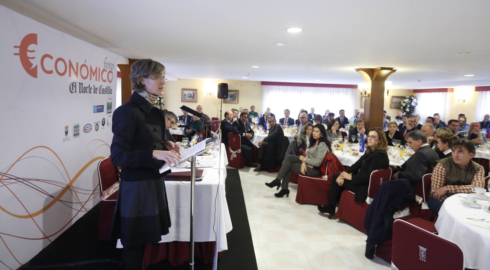 La ministra de Agricultura, Isabel García Tejerina, en el Foro Económico de El Norte de Castilla celebrado en Aguilar de Campoo (Palencia)