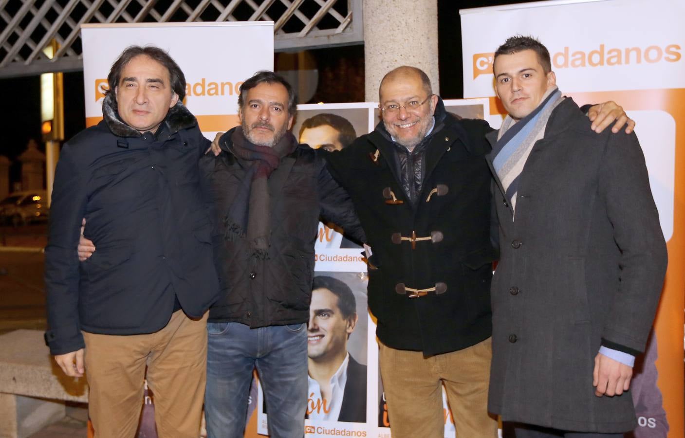 Jesús San José, Francisco Igea y Mario Rodríguez, entre otros, en el inicio de la campaña de Ciudadanos.