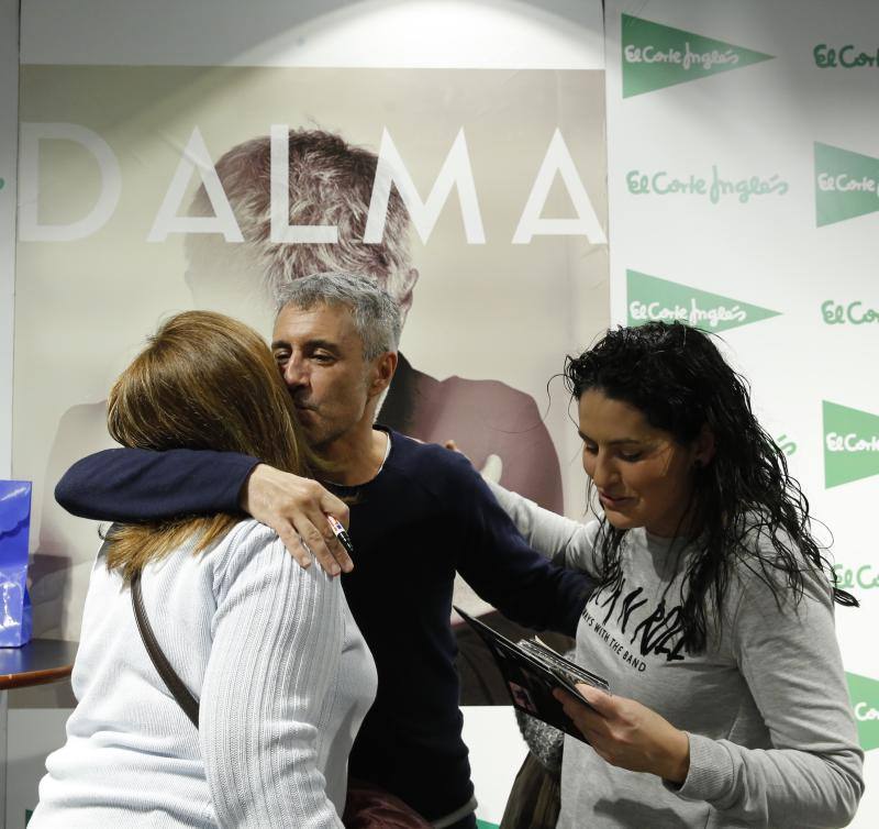 Sergio Dalma firma su último disco en El Corte Inglés