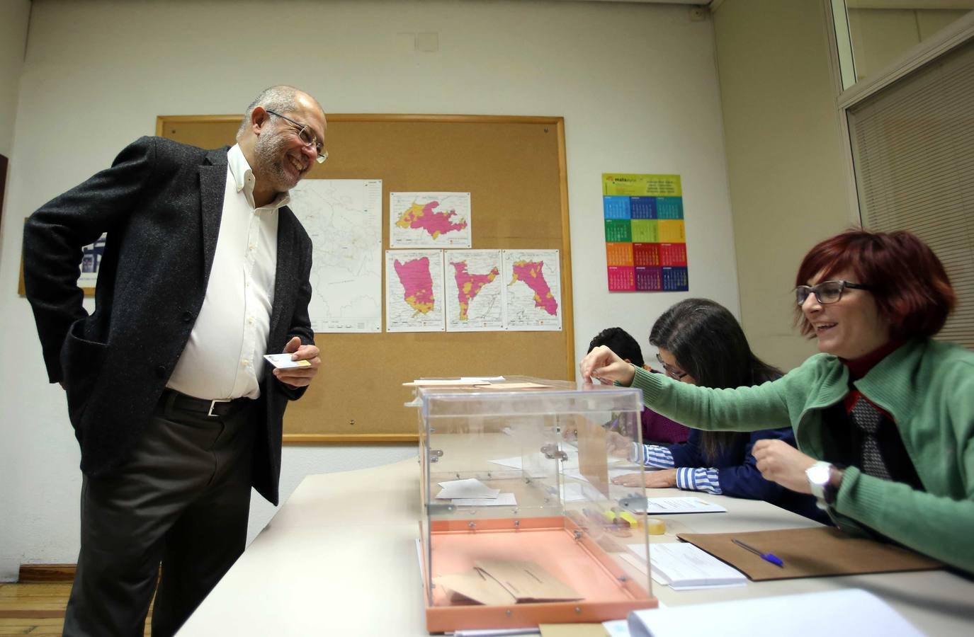 Primeras votaciones en Castilla y León