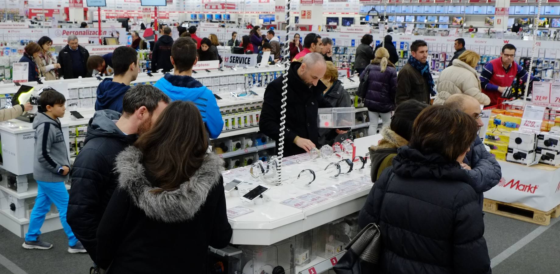 Último domingo comercial antes del día de Reyes en Valladolid