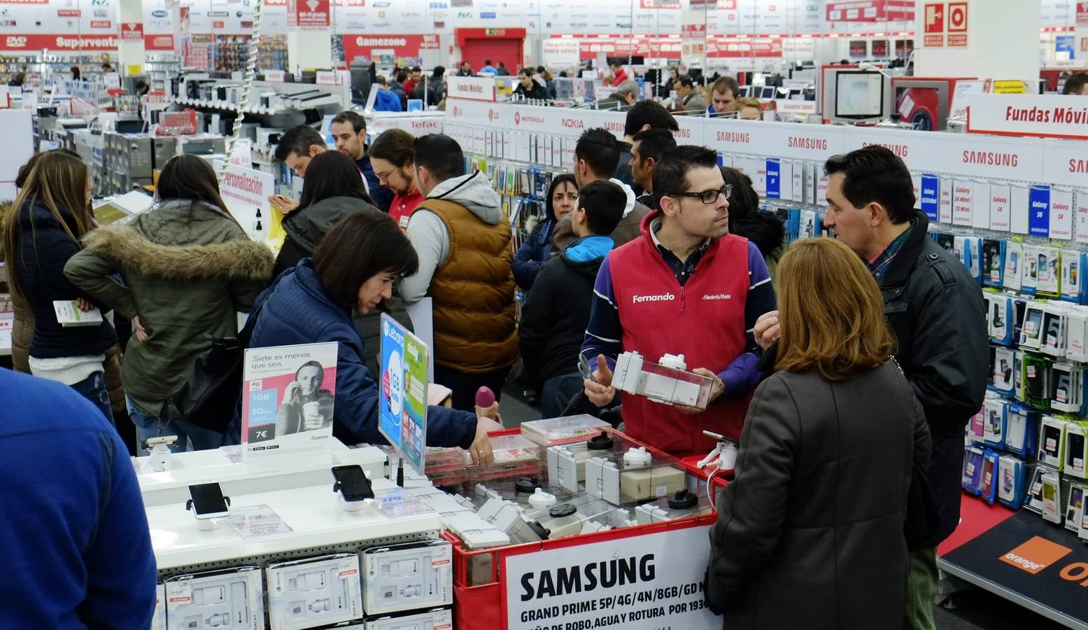 Último domingo comercial antes del día de Reyes en Valladolid