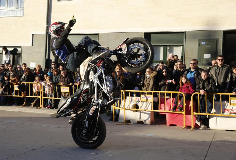 Acrobacias en la concentración Motauros 2016