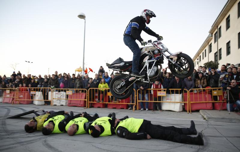 Acrobacias en la concentración Motauros 2016