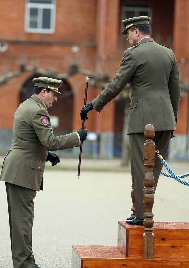 Desfile y condecoraciones en el cuartel Teniente Galiana (Valladolid)