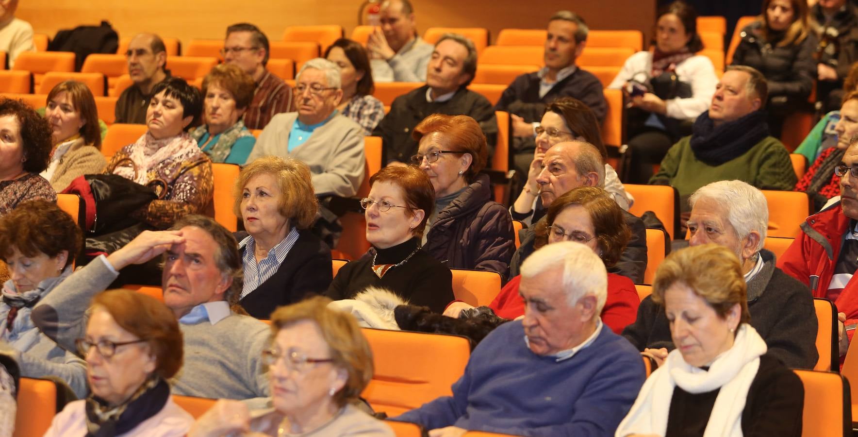 La psicóloga Ana Elúa en la Escuela de Padres de El Norte de Castilla