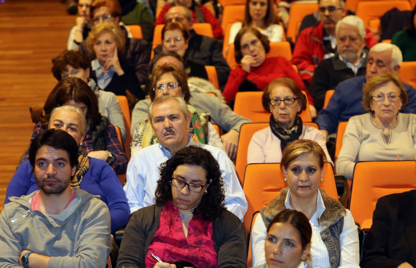 La psicóloga Ana Elúa en la Escuela de Padres de El Norte de Castilla