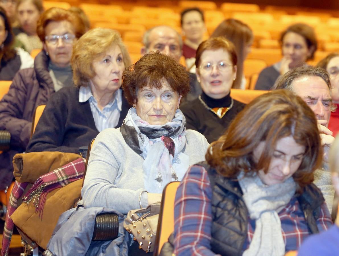 La psicóloga Ana Elúa en la Escuela de Padres de El Norte de Castilla