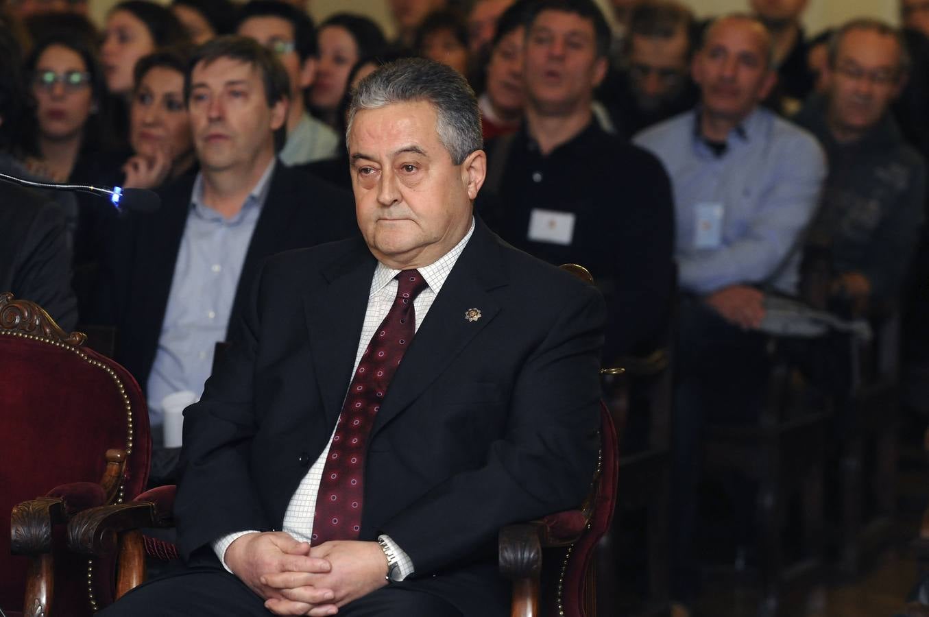 El inspector de Policía Pablo Antonio Martínez, marido y padre de dos de las acusadas del asesinato de Isabel Carrasco, Montserrat González y Triana Martínez.