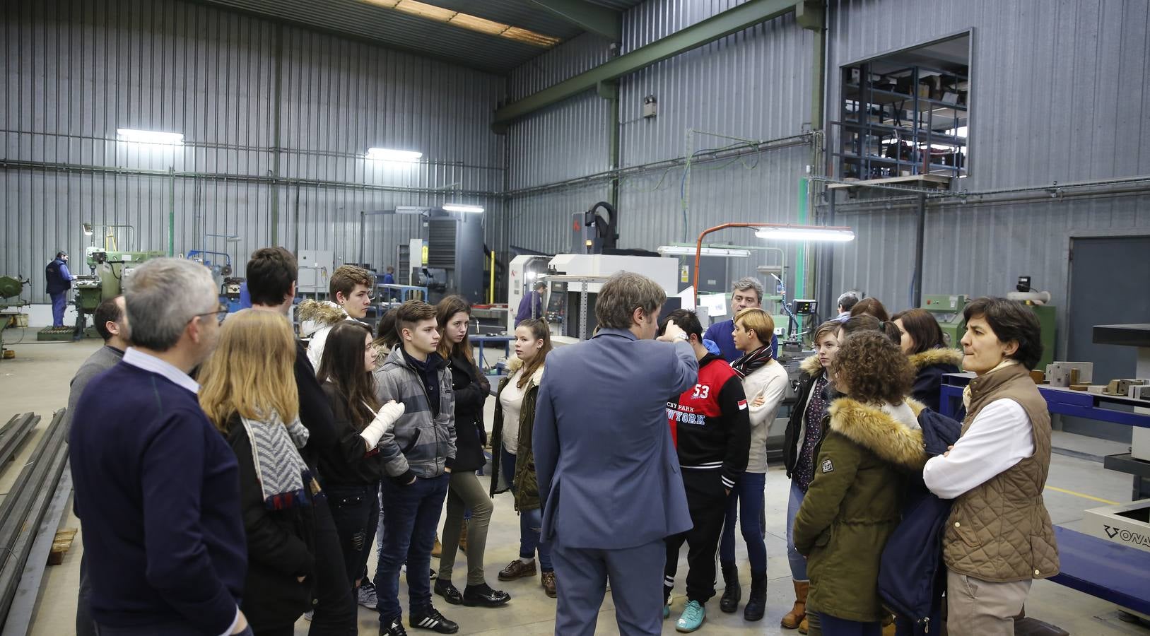 Alumnos del IES La Merced visitan las instalaciones de Ibermaq