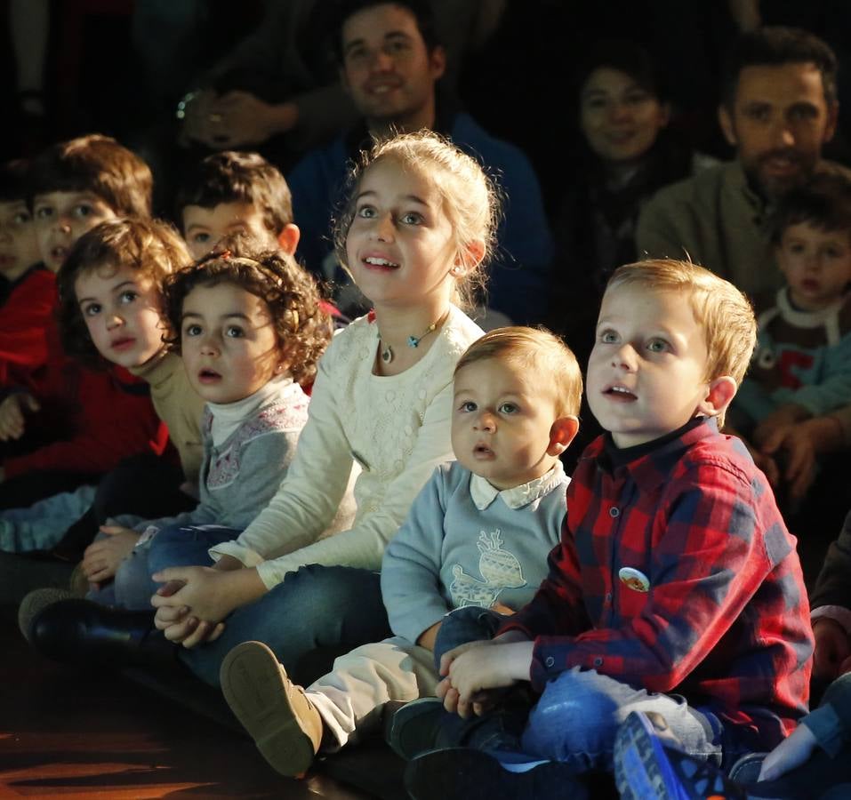 Teloncillo lleva a los niños al teatro