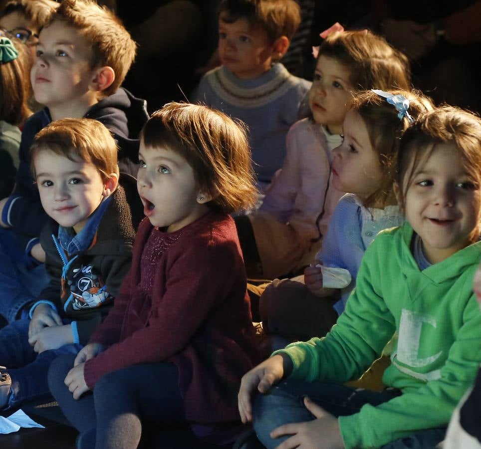 Teloncillo lleva a los niños al teatro